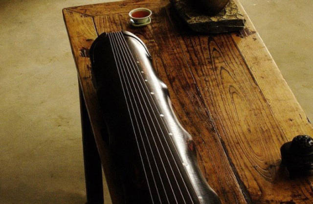 南阳市古琴蕴含的传统文化，一把古琴制备出来要两年的时间